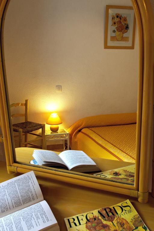 Moulin De Cornevis Bed And Breakfast พริวาส ห้อง รูปภาพ
