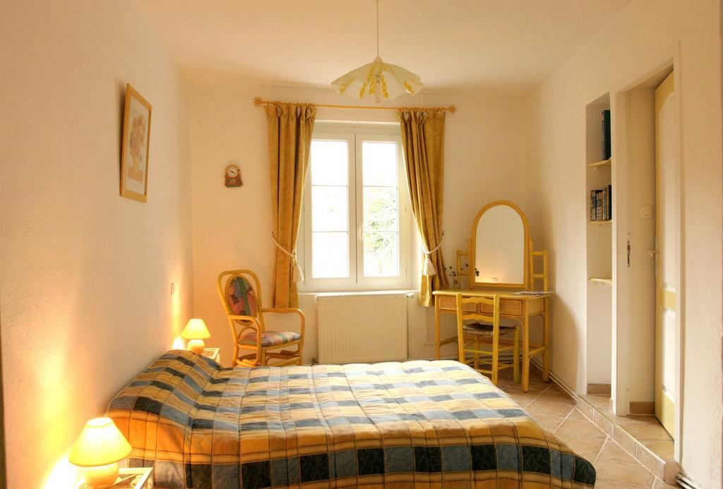 Moulin De Cornevis Bed And Breakfast พริวาส ห้อง รูปภาพ